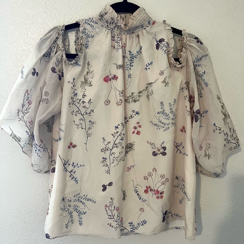 100% Silk Rachel Zoe floral Blouse